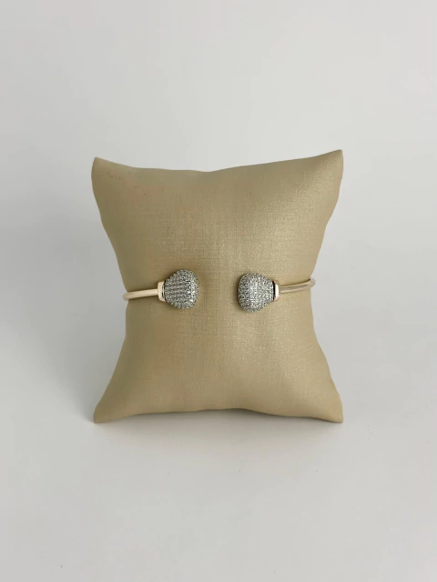 Bracelete joinha ponteiras cravejadas