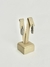 Argola click retangular G - micro cravejada prata