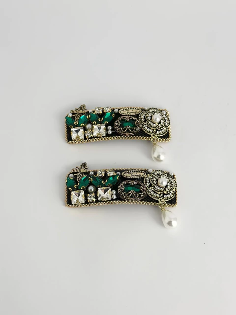 Tic tac realeza - preta com esmeralda