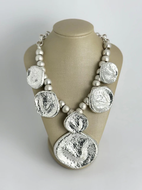 Colar máxi - prata acetinado