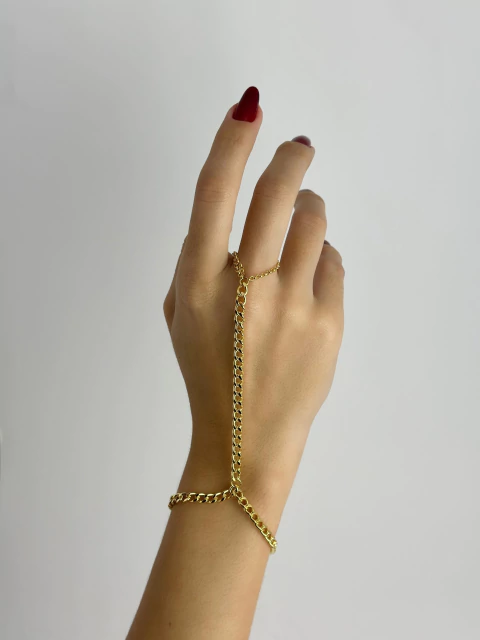 Pulseira de mão - elos dourados