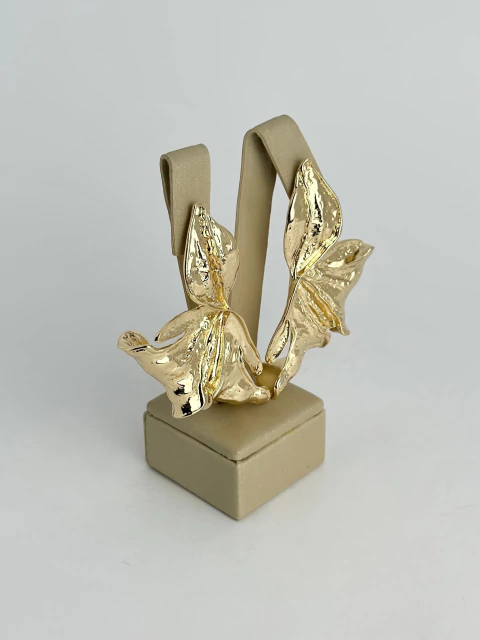 Brinco máxi - meia flor dourada