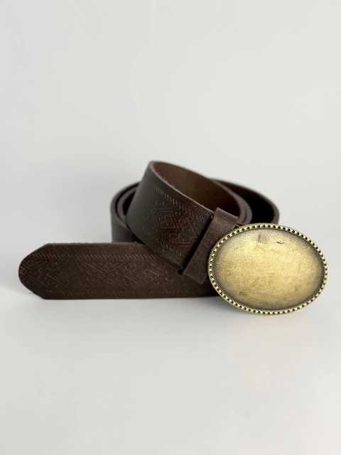 Cinto couro café + fivela fechada envelhecida