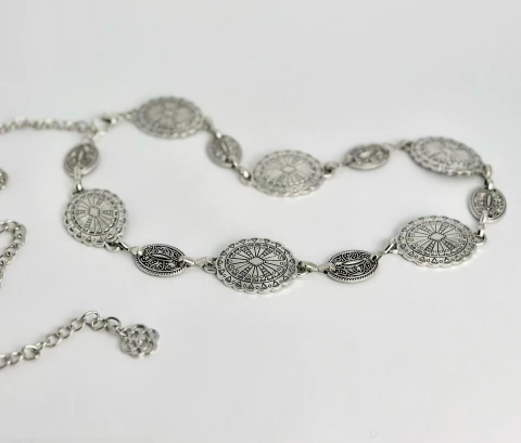 Cinto metal - oval prata envelhecido