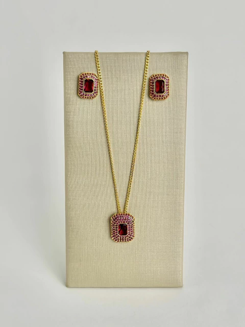 Conjunto elo grumet + lajota cravejada pink