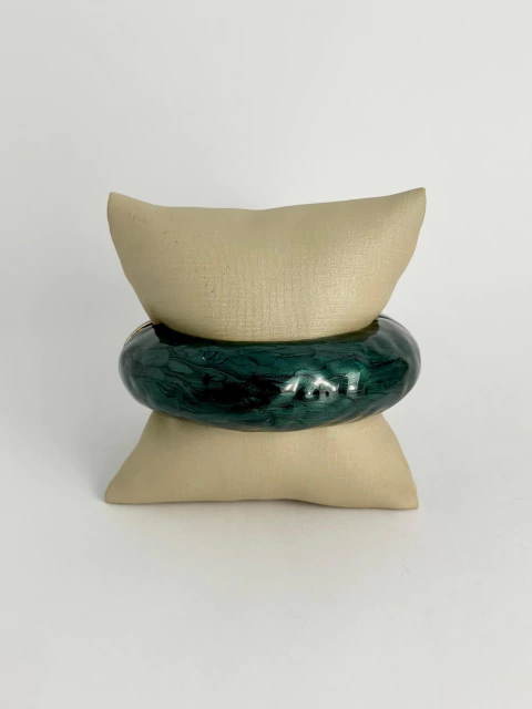 Bracelete bold verde musgo perolado