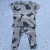 CONJUNTO MARRÓN CON FIGURAS 'CKEEKY KIDS'
