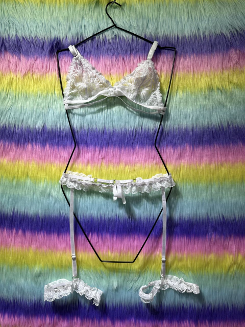 CONJUNTO CORPIÑO CON PORTALIGAS 'WULFRANNA'