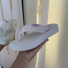 Chinelo plataforma zaxy - loja online