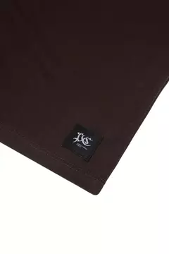 CAMISETA "LABEL" BROWN na internet