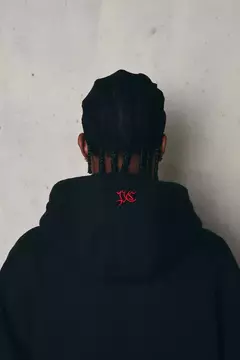 MOLETOM HOODIE PRETO na internet