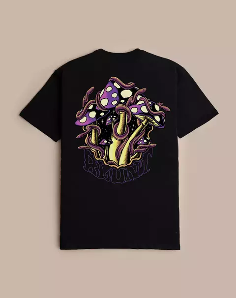 CAMISETA REGULAR MUSHY - PRETO