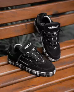 Tenis tesla coil black reflect mesclado na internet