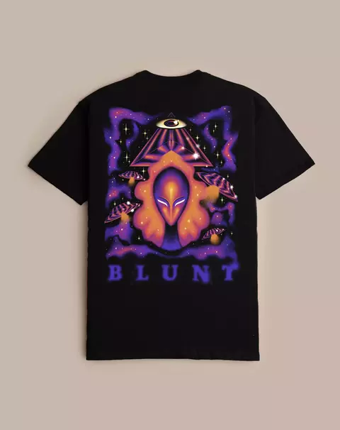 CAMISETA REGULAR STARGATE - PRETO