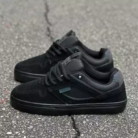 Tênis tesla TG 02 all black furta - comprar online