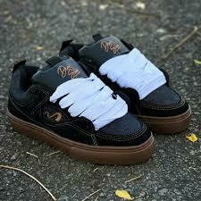 Tênis tesla black gum