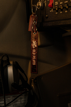 Chaveiro Remove Before Flight na internet