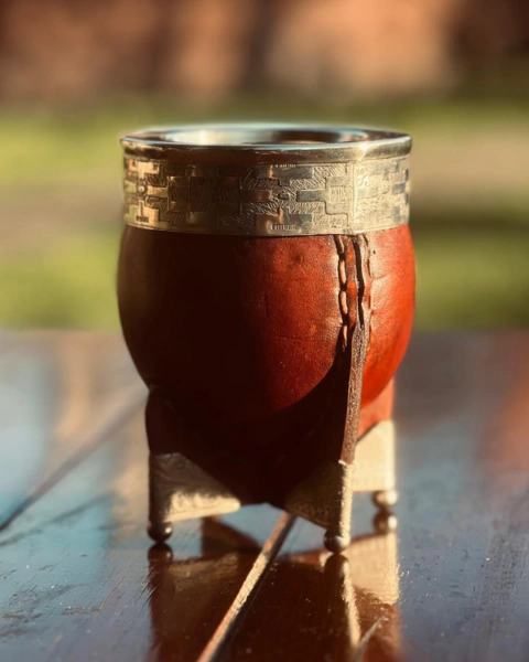 Mate imperial con botas y bolitas