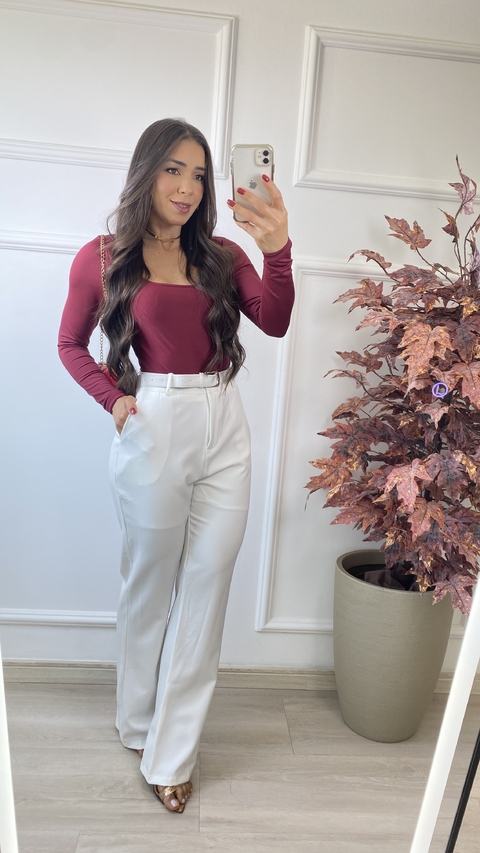 CALÇA ALFAIATARIA RETA COM CINTO SELENA - comprar online