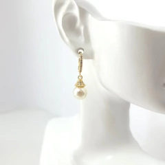 Brinco Argolinha Articulada Cravejada Com Pérolas