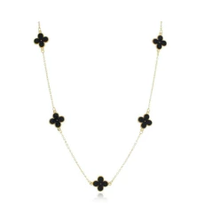 Colar Trevo Preto com detalhes em forma de trevo e corrente dourada.