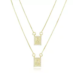 Escapulário em ouro com pingentes do Sagrado Coração e Nossa Senhora do Carmo, delicado e sofisticado.