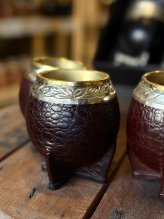 Torpedo uruguayo cuero croco virola alpaca y bronce - comprar online