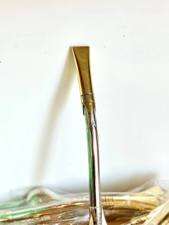 Bombillon alpaca y bronce cincelado “El Gauchito” - pico de rey en internet