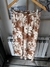 PANTALON SUELTO FLORES TALLE M - comprar online