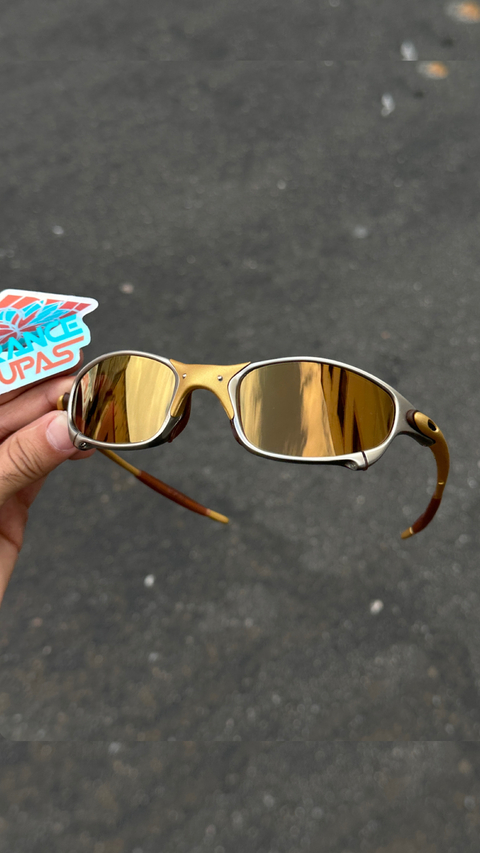 Juliet 24k Gold Café