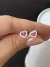Brinco coração chuveirinho 3 pedras centrais (verde esmeralda rosa pink) [Prata 925] - comprar online