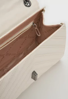 Bolsa Maria Milão Matelassê Lateral Off-White - loja online