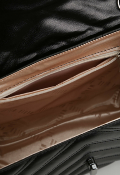 Imagem do Bolsa Maria Milão Matelassê Lateral Preta