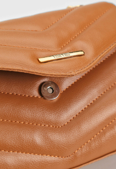 Imagem do Bolsa Maria Milão Matelassê Pequena Caramelo