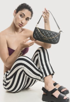 Bolsa Maria Milão Baguete Matelassê Preta