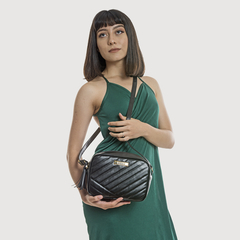 Bolsa Maria Milão Matelassê Câmera Bag Preta - comprar online