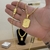 Kit Corrente Cadeado 3,5mm Fecho Duplo e Pingente Plaquinha De Letra 3x2,2cm Banhado A Ouro 18k - loja online