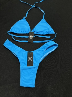 BIKINIS PARA ATAR CON LESS EN “V” en internet