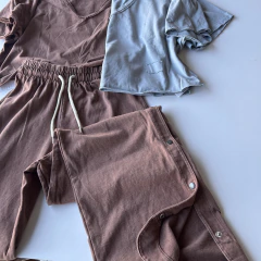 Pantalón broches