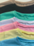CAMISETA CROPPED COM ESTAMPA ATTENTIVE na internet