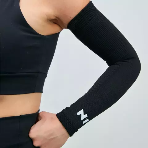 PROTECTOR DE BRAZO SPRY LARGO NEGRO (PAR) +1 par de medias N1 caña media de regalo!!