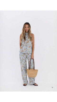 Ref 270336 Calça com Bolso Frontal Sarja Floral