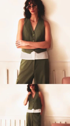 Colete Eduarda na internet