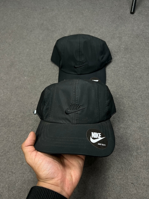 BONÉ NIKE BORDADO