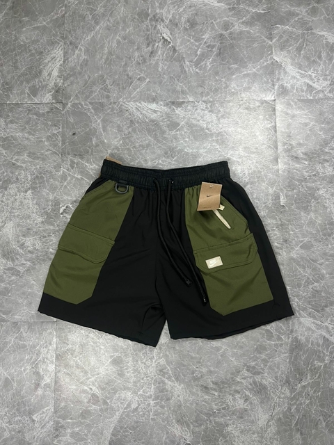 BERMUDA NK CARGO ZÍPER BOLSO VERDE