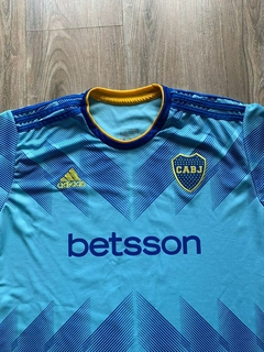 CAMISETA ALTERNATIVA DE BOCA 2023 DE CAVANI en internet