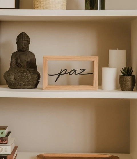 Escultura moldura Paz - comprar online