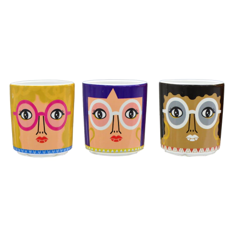 Cachepô lindo em porcelana

