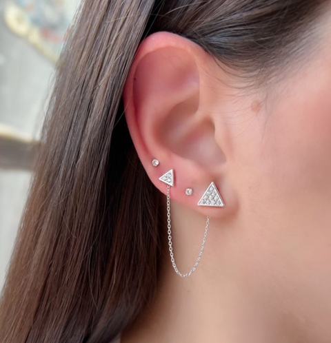 Brinco corrente triângulo cravejado - comprar online