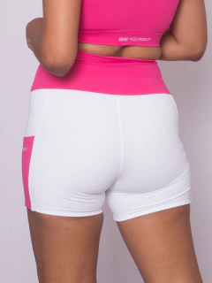 Short Carol Branco com detalhe pink - Be Yourself